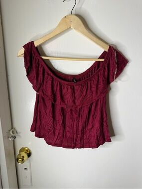 mandee Off-Shoulder Ruffled Crop Top in Burgundy